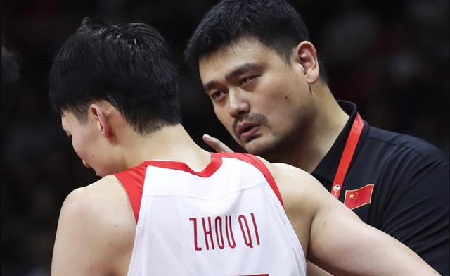 央视点名批评周琦 中国男篮与世界强队“渐行渐远”